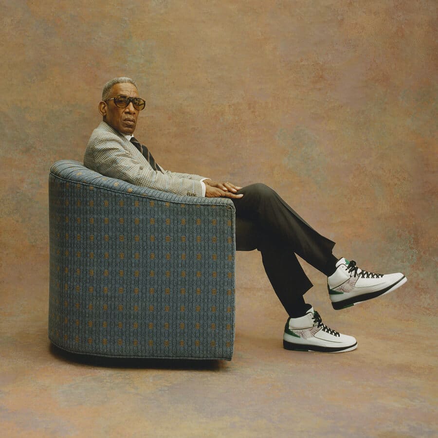 Jordan Brand lance la Air Jordan 2 en hommage a la legende du basket Howard H White Nike FR